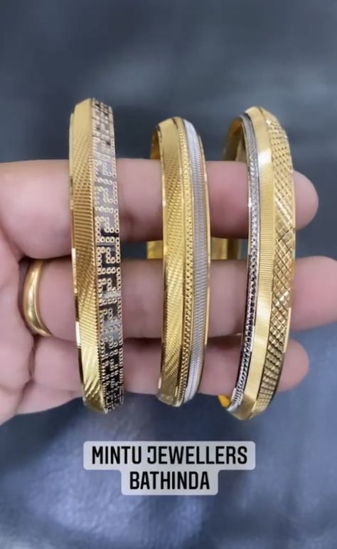 Jens Breslet Gold, Silver Bangles For Men, Gents Gold Kada Design, Punjabi Kada Designs Gold For Men, Gold Kada For Men Indian, Gents Kada Design In Gold, Kada Designs Gold, Gold Kada Design, Punjabi Kada