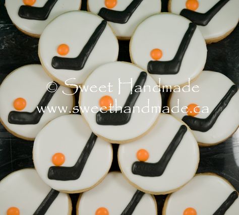 Custom decorated sugar cookies created in Bradford Ontario in a health board approved kitchen. Hockey Favors, Hockey Sugar Cookies, Hockey Pucks Cookies, Hockey Treats, Hockey Cookies, Hockey Banquet, Hockey Cupcakes, Hockey Birthday Cake, Ball Hockey