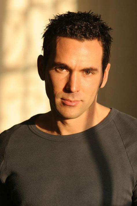 Another amazing pic of Jason David Frank. Tommy Oliver Power Rangers, Green Power Ranger, Jason David Frank, Power Rangers Mystic Force, Tommy Oliver, First Love Story, Go Go Power Rangers, Green Ranger, Secret Crush