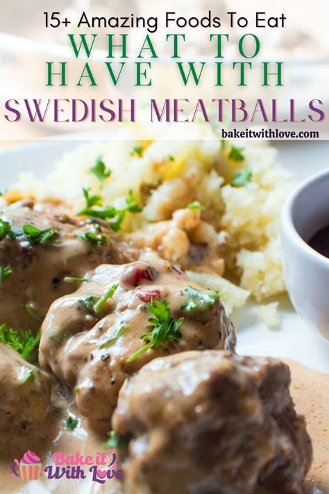 Meatball Side Dishes, Sides Dinner, Meatballs And Gravy, Garlic Roasted Broccoli, Meatball Dinner, Gravy Sauce, Superbowl Snacks, Swedish Meatballs, Swedish Recipes