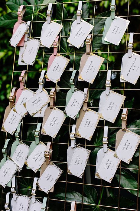 Wedding Favors Rustic, Wedding Favor Table, Homemade Wedding Favors, Creative Wedding Favors, Inexpensive Wedding Favors, Guest Favors, Edible Wedding Favors, Elegant Wedding Favors, Gift Favors