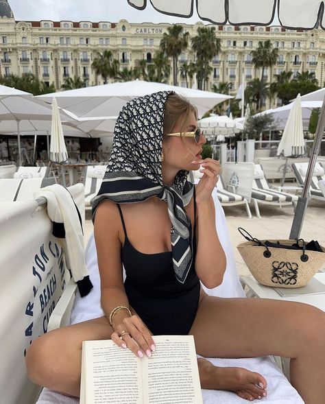 Headscarf Outfit, Swimsuit Aesthetic, Dubai Outfits, Cottagecore Vibes, Look Summer, Italy Outfits, Cruise Outfits, Money Aesthetic, Aesthetic Pinterest