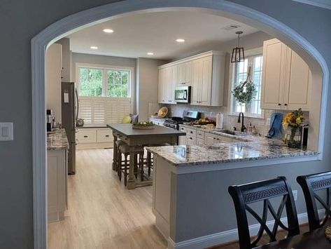 Interior Arches, Kitchen Setup, Kabinet Dapur, Indian Home Design, Building House Plans Designs, Kitchen Remodel Design, Kitchen And Dining Room, Kitchen Design Plans, House Design Kitchen