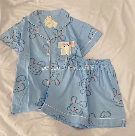 Pijamas Women, Cute Pjs, Pajama Fashion, Cute Sleepwear, Cute Pajama Sets, Pajama Outfits, Cute Pajamas, Kawaii Clothes, Really Cute Outfits