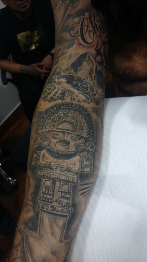 tattoo cultura peruana,precolombino Peruvian Tattoo Ideas For Men, Machu Pichu Tattoo Ideas, Tumi Tattoo Peruvian, Inca Tattoo Peruvian, Peruvian Tattoo Ideas, Peru Tattoo Ideas, Peruvian Tattoo, Peru Tattoo, Inca Tattoo