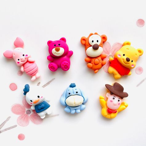 Clay Cartoon, Diy Keychains, Cartoon Kawaii, Animal Character, Clay Diy Projects, Clay Animals, Diy Clay Crafts, Resin Charms, Polymer Clay Creations