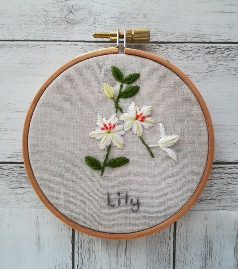 Lily Embroidery Pattern, Lilly Embroidery, Prom Converse, Lily Flower Embroidery, Lilies Embroidery, Embroidery Lily, Embroidered Lily, Beanie Embroidery, Canvas Shoes Diy