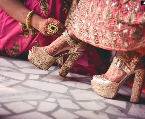 Bridal Sandals Heels, Wedding Sandals For Bride, Indian Wedding Shoes, Bride Heels, Men's Wedding Shoes, Fashion Shoes Heels, Bridal Shoes Flats, Bridal Wedding Shoes, Beautiful High Heels