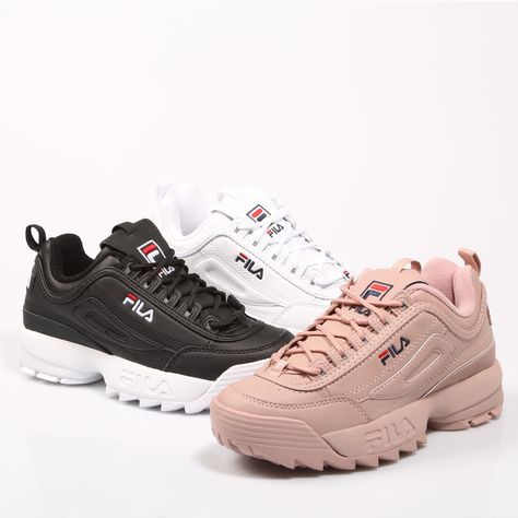 Fila Disruptor🔥 solo disponibles en tiendas especializadas sneakers del grupo Mayka💥  ¿Te vas a quedar sin las tuyas?😉 Fila White Sneakers, Fashion Athletic Shoes, Shoes Fashion Photography, Fila Sneakers, Fila Disruptor, Fila Shoes, Embroidery Shoes, Modern Shoes, Rubber Shoes