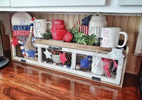 Hobby Lobby Chicken Wire Shelf, Chicken Wire Shelf, Farmhouse Shelves Decor, Shelves Decor, Wire Shelf, Farmhouse Shelves, Fourth Of July Decor, Tray Ideas, July Decor