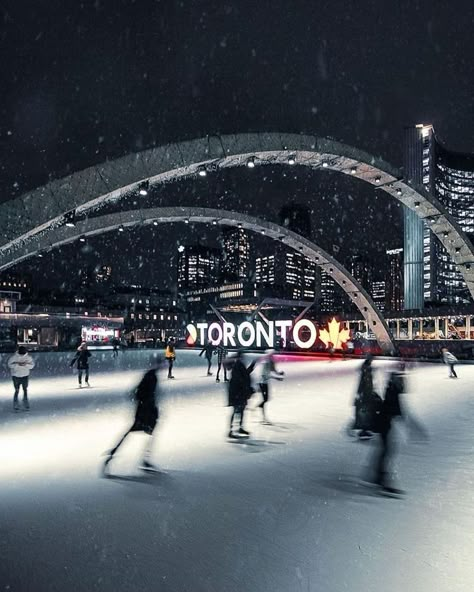 Canada Vibes Aesthetic, Toronto Winter Aesthetic, Canada Winter Aesthetic, Canada At Night, Nathan Phillips Square Toronto, Winter Toronto, Canada Night, Canada Vibes, Christmas In New York Aesthetic