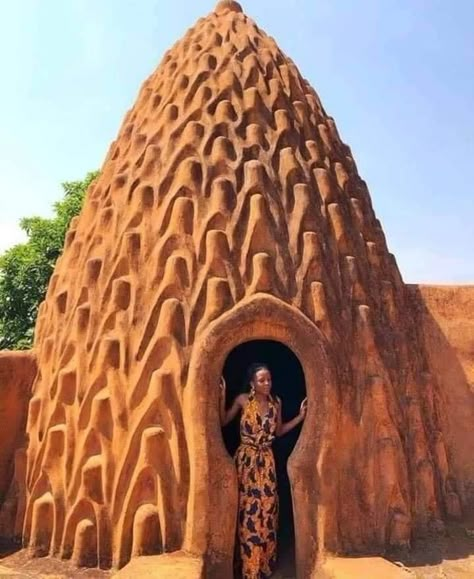 Ing Civil, Black Architecture, Cob Building, Mud Hut, African House, Mud House, Contemporary Building, Afrikaanse Kunst, Rammed Earth