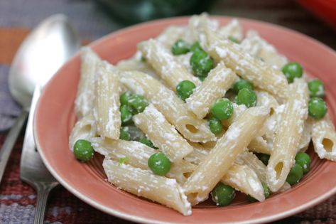 This recipe is by Mark Bittman and takes 30 minutes. Tell us what you think of it at The New York Times - Dining - Food. Fresh Tomato Pasta, Mark Bittman, Pasta Sides, Roasted Cherry, Roasted Cherry Tomatoes, Pea Recipes, Nyt Cooking, One Pot Pasta, Asparagus Recipe