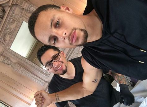 Jordan Poole Tongue Out, Stephen Curry Selfie, Jordan Poole Smiling, Devin Booker And His Dog, Stephen Curry Klay Thompson Jordan Poole, The Curry Family, Curry Pictures, Stephen Curry Pictures, Wardell Stephen Curry