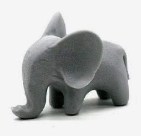 Elephant Statue Decor, Animal Polymer Clay, Clay Elephant, Elephant Pottery, Easy Clay Sculptures, Sculpture Animal, Statue Decor, Figurine Sculpture, Casting Resin