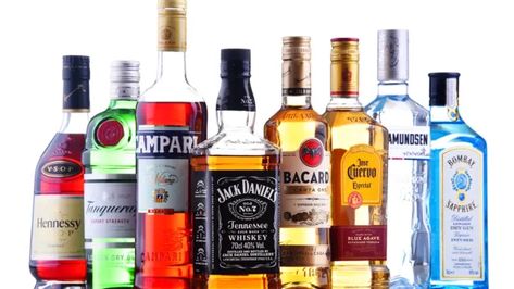 This Is the Most Popular Liquor in Your State, According to Data Popular Liquor, Low Calorie Drink Recipes, Low Calorie Alcohol, Cheap Liquor, Jack Daniels Distillery, Low Calorie Drinks, Whiskey Brands, Liquor Drinks, How To Mix