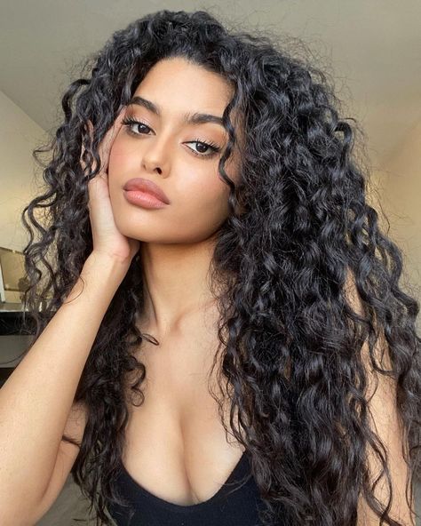 Biracial Women, Hair Knot, Beautiful Curly Hair, Curly Hair Inspiration, Curly Girl Hairstyles, Light Hair, Long Curly Hair, Long Curly, Loki