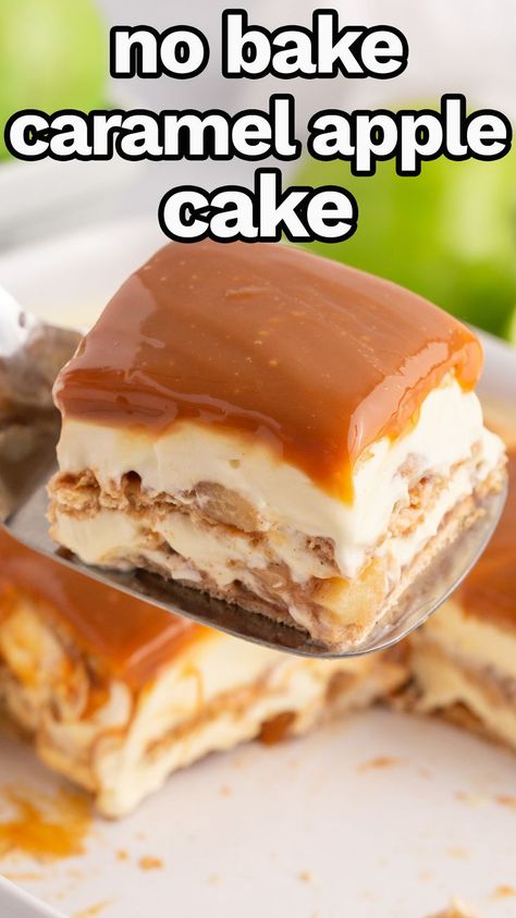 Apple Eclair Cake, Apple Eclair, Quick Apple Dessert, Baked Caramel Apples, Baked Caramel, Caramel Apple Cake, Eclair Cake, Apple Dessert Recipes, Apple Dessert