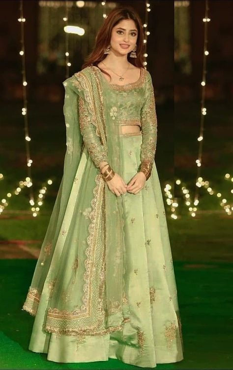 Saboor Ali, Sajal Ahad, Pakistani Dresses Party, Sajal Aly, Shadi Dresses, Desi Wedding Dresses, Dress Fancy, Sajal Ali, Pakistani Celebrities