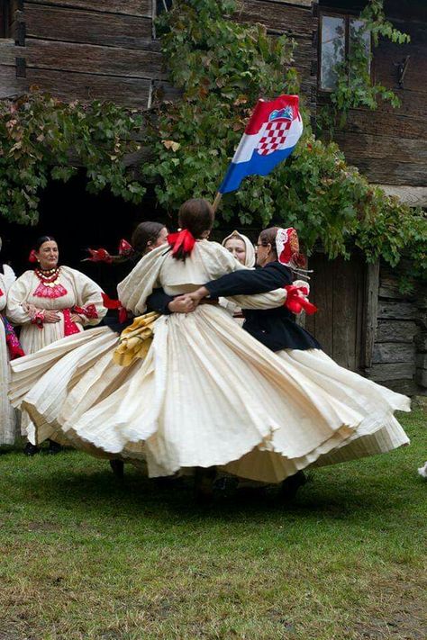 Croatian Traditional Dress, Croatian Wedding Traditions, Croatian Traditions, Croatian Folklore, Croatian Culture, Croatia Pictures, Farm Mural, Croatian Wedding, Slavic Clothing