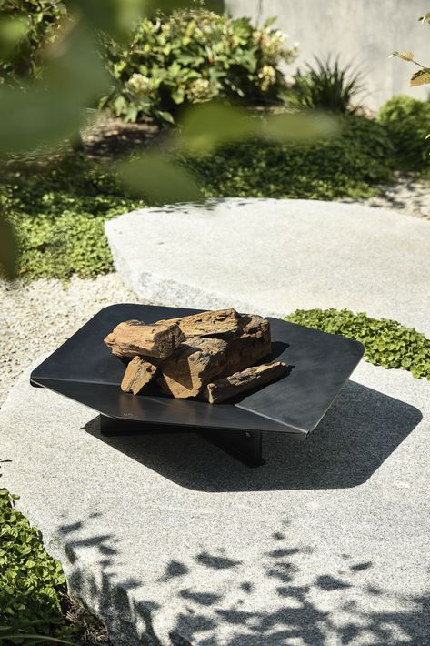 Element Fire Pit in Black Oxide Finish. Element Fire Pit designed by Adam Goodrum for Tait. Photographed by Derek Swalwell. Beautiful Outdoor Furniture, Modern Fire Pit, Element Fire, Fire Pit Designs, Timber Deck, Fire Features, Crushed Stone, Steel Furniture, Firepit