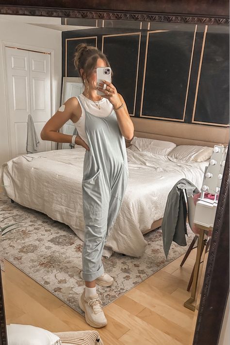 Fp Jumpsuit Outfit, Hoka Bondi 8 Outfit, Outfits With Hoka, Hoka Bondi 8 Women Outfit, Hoka Bondi Outfit, Outfits With Hoka Shoes, Hoka Outfits Women, Hoka Shoes Outfit, Hoka Shoes Woman Outfit