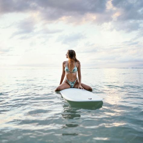 Premium Photo | Beautiful woman sitting on a surfboard in the water Sitting On Surfboard, Surfboard Drawing, Surfing Aesthetic, Clothes Reference, Surfing Photography, Woman Sitting, Photo Beautiful, People Sitting, Summer Projects