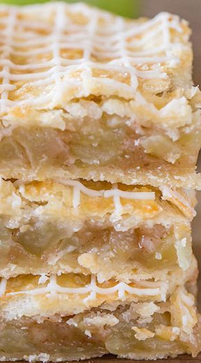 Apple Bar Recipes, Apple Pie Bars Recipe, Bars Dessert, Apple Slab Pie, Apple Slice, Pie Bar Recipes, Apple Pie Bars, Apple Recipes Easy, Quick Dessert