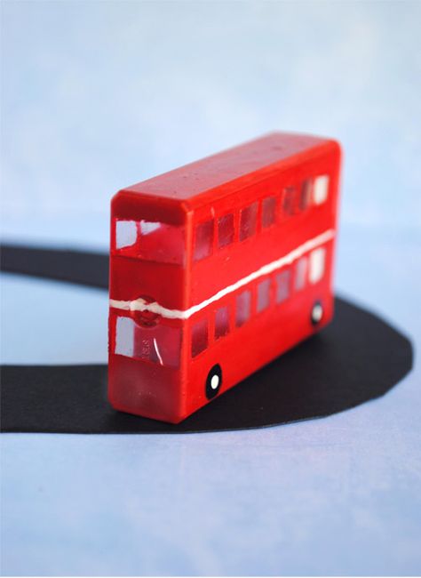 Decker Bus, Kid Craft, Double Decker Bus, Dollhouse Toys, Camping Crafts, Seasonal Crafts, Childrens Crafts, Tic Tac, Creative Activities