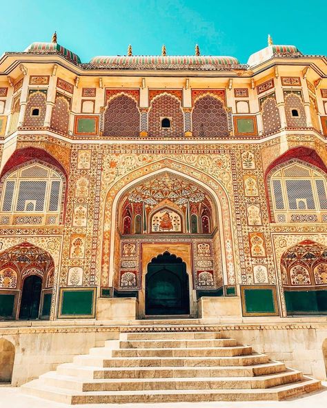 Amer Palace Jaipur, Sheesh Mahal, Middle East Culture, Amber Fort, Happy Independence Day India, India Holidays, Amer Fort, Indian Temple Architecture, India Architecture