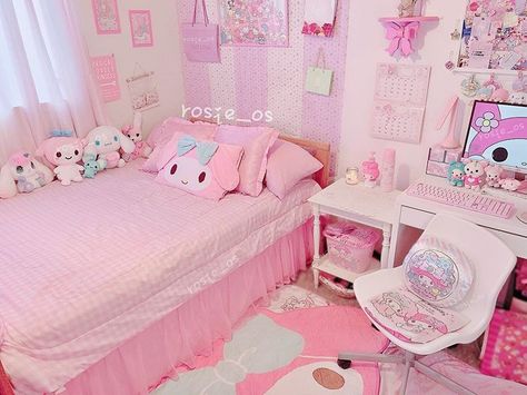 Sanrio Room, Kawaii Room Ideas, Kawaii Bedroom, Otaku Room, Pink Room Decor, Cute Bedroom Ideas, Dekorasi Kamar Tidur, Room Deco, Cute Bedroom Decor