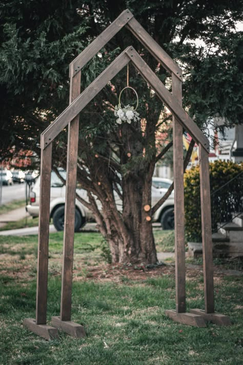 Double wedding arch Cheap Arch Wedding, Unique Arches Wedding, Outside Wedding Altar, Unique Arbors Wedding, Small Wedding Arch Ideas, Diy Rustic Wedding Arch, Simple Backyard Wedding Arch, Unique Arch Wedding, Backyard Wedding Arbor