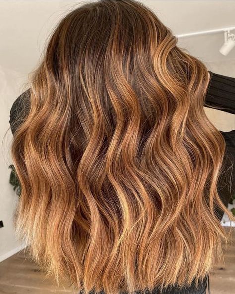 Copper Blonde Balayage, Lighten Hair Naturally, Best Balayage, Brown Hair Inspiration, Balayage Hair Caramel, Balayage Long Hair, Honey Blonde Hair Color, Balayage Blond, Hair Color Unique