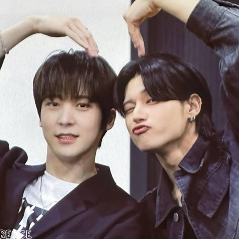 © Limerence_YH — yunho wooyoung icon Yunwoo Ateez, Ateez Duo, Wooyoung And Yunho, Wooyoung Icon, Kpop Ateez, What Love Means, Duos Icons, King Of My Heart, Woo Young