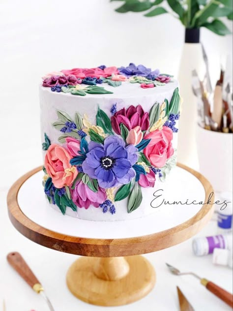 9 Birthday Cake, Birthday Cake Designs, Floral Cake Design, 9th Birthday Cake, Birthday Cake With Flowers, Spring Cake, Cake Decorating Ideas, Gateaux Cake, Creative Birthday