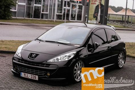 Nice Peugeot 2017 - peugeot 207 modified - Google Search... Check more at http://24car.ga/my-desires/peugeot-2017-peugeot-207-modified-google-search-11/ Environmental Posters, Vw Golf 3, Car Dream, Chevrolet Corsa, Vw Golf, Old Cars, Cars And Motorcycles, Peugeot, Cool Cars