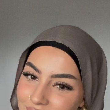 nasha on Instagram: "Two ways to style your hijab with full neck coverage💕 Wearing @culturehijab Modal Minis in: ABALONE modal mini BAKED clay modal mini Use my code- NASHAANO10 for 10% off your entire order 🤍 #hijabi #hijabtutorials #hijabfashion #hijablook #hijabstyle" Modal Hijab, Baked Clay, Hijab Look, Baking Clay, December 30, Use Me, Hijab Fashion, Coding, 10 Things