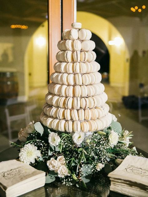 Macaroons Wedding Cake, Macaroon Cake Wedding, Macaroon Tower Wedding Cake, Macaron Tower Wedding, Macaroon Wedding Cake, Wedding Cakes Big, Wedding Macaroons, Wedding Cakes Creative, Macaron Wedding Cake