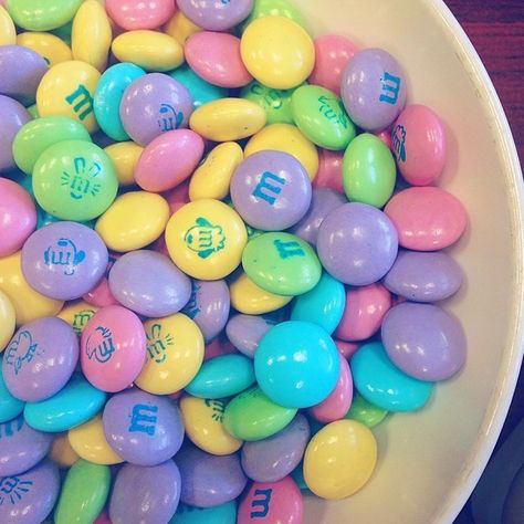 Easter M&M's--what's your favorite Easter treat? Easter M&m Desserts, Easter Treats With M&ms, Easter M&ms, M&m Bunny Cookies, Easter M&m Cookie Bars, Easter Sugar Cookies With M&ms, Easter Treats, Rice Krispies, Cotton Candy