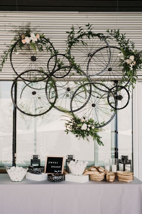 Bike Wheel Wedding Decor, Cyclist Wedding Ideas, Bike Theme Wedding, Bicycle Centerpiece Ideas, Wedding Bicycle Decoration, Bicycle Wedding Decor, Bike Themed Wedding, Bicycle Wheel Repurposed, Cyclist Wedding