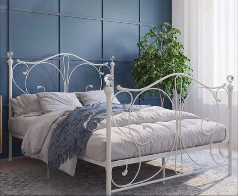 White Rail Bed Frame, Iron Bed Frame White, Bedroom White Metal Bed, White Bed Metal, Cheap Metal Bed Frame, Double Bed Metal, Metal Frame Beds, White Iron Bed Frame Bedroom Ideas, Metal Bed Head