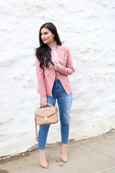 Blush Pink Top Outfit, Bussiness Attire, Pink Top Outfit, Trendy Accesories, Church Outfit Casual, Bathing Suit Outfits, Military Blazer, Outfits Con Jeans, Blazer Outfits Casual