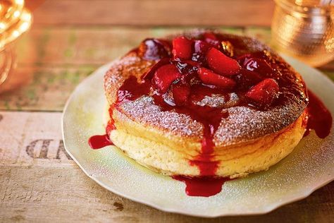 "The light texture of this Japanese-inspired cheesecake pairs perfectly with sticky, sweet plums," says Jamie. Jamie Oliver Cheesecake, Amazing Christmas Desserts, Ultimate Cheesecake, Cotton Cheesecake, Plum Recipes, Baking Projects, Japanese Cheesecake, Berry Cheesecake, Jamie Oliver Recipes