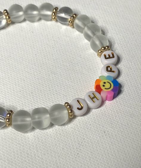 Bts Charm Bracelet, Hobi Bracelet, Jhope Bracelets, Bts Friendship Bracelet, Bts Beaded Bracelet, Bts Bracelet Beads, Bts Bracelet Diy, Kpop Bead Bracelets, Kpop Bracelet Ideas