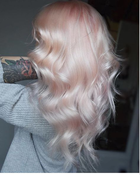 Peach Hair Colors, Hair Colour Design, Light Pink Hair, Pink Blonde Hair, White Hair Color, Peach Hair, Pastel Pink Hair, Long Hair Color, Platinum Hair