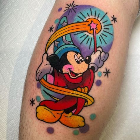 Camille Gualtieri on Instagram: “Sorcerer Mickey is the superior one 💫 Merci encore Olivier! . . #disneytattoo #disneytattoos #disneytattooartist #disneytatts #disney…” Fantasia Tattoo, Mickey Mouse Tattoo, Sorcerer Mickey, Fusion Ink, Disney Tattoos, Watercolor Tattoo, Tattoo Artists, Body Art, Tattoos