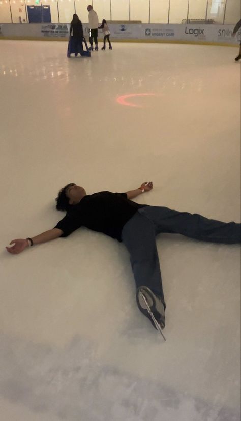 Ice skating, boy, snow, ice Skater Men, Skating Pictures, Skate Boy, Snow Aesthetic, Figure Ice Skates, Skate 3, Ice Skating Outfit, Skating Aesthetic, Skater Aesthetic