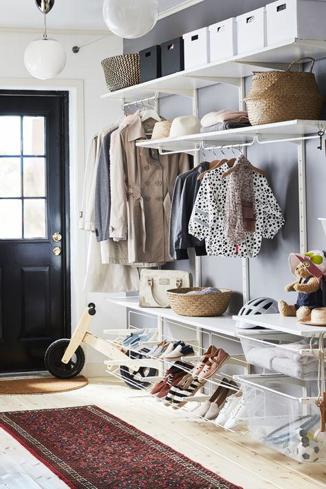 Keep the whole family organized and a beautiful entryway with the IKEA ALGOT system. It has adaptable storage to fit all of your needs, from coats to shoes to your children's backpacks! Algot Ikea, Ikea Algot, Hallway Ideas Diy, Shoe Storage Small Space, Ceiling Storage, Entryway Shoe Storage, Open Closet, Hal Decor, Small Space Storage