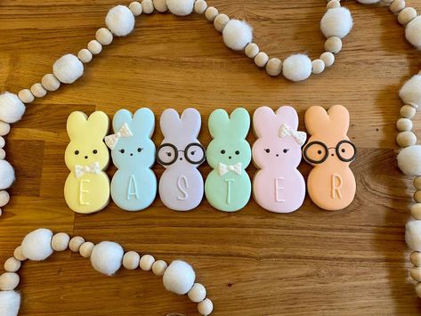 Peep Cookies Decorated, Peeps Cookies, Cookies To Sell, Painted Sugar Cookies, Royal Cookies, Royal Iced Cookies, Easter Sugar Cookies, Cutout Cookies, One Smart Cookie