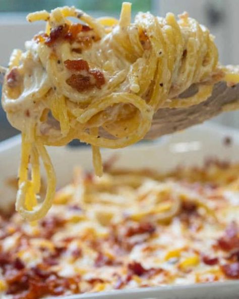 Cream Cheese Baked Spaghetti, Cheese Baked Spaghetti, Cream Cheese Spaghetti, Cooking Panda, Bacon Soup, Cheese Baked, Pasta Dinners, Pasta Dinner Recipes, Baked Spaghetti